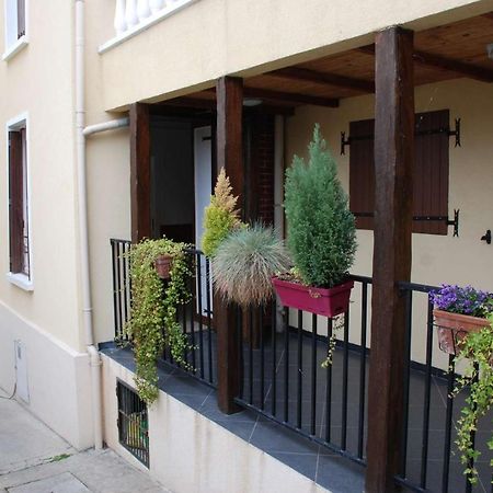 Les Combles Apartment Rosny-sous-Bois Luaran gambar