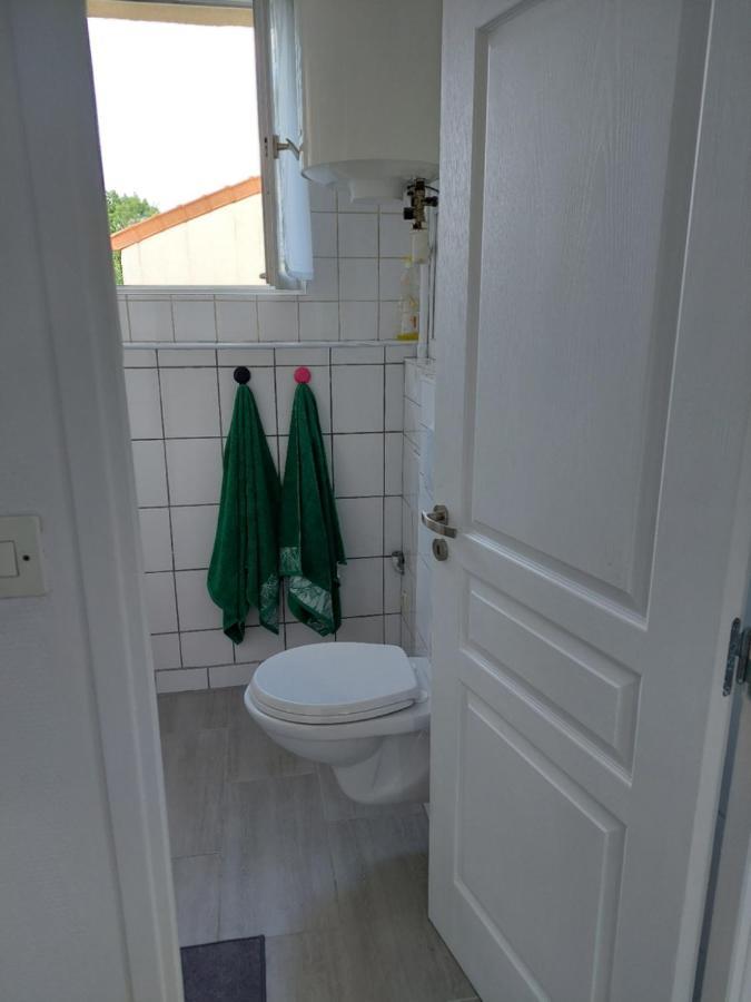Les Combles Apartment Rosny-sous-Bois Luaran gambar